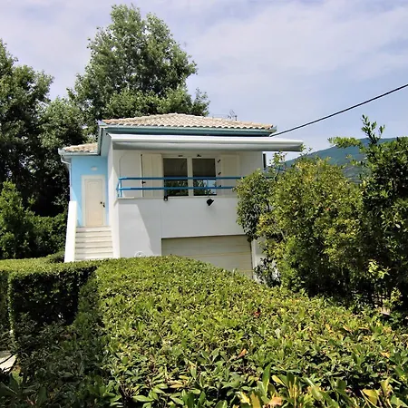 Romantic Seafront Studio - Dream Garden * Platanidia