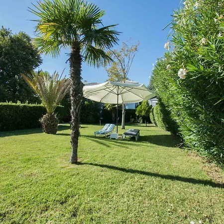 Tatil Evi Romantic Seafront Studio - Dream Garden *