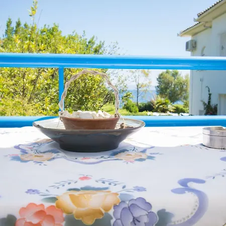 Romantic Seafront Studio - Dream Garden * Platanidia