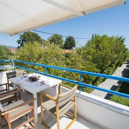 Tatil Evi Romantic Seafront Studio - Dream Garden *