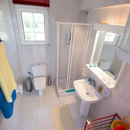 Romantic Seafront Studio - Dream Garden Tatil Evi
