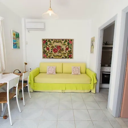 Tatil Evi Romantic Seafront Studio - Dream Garden Platanidia